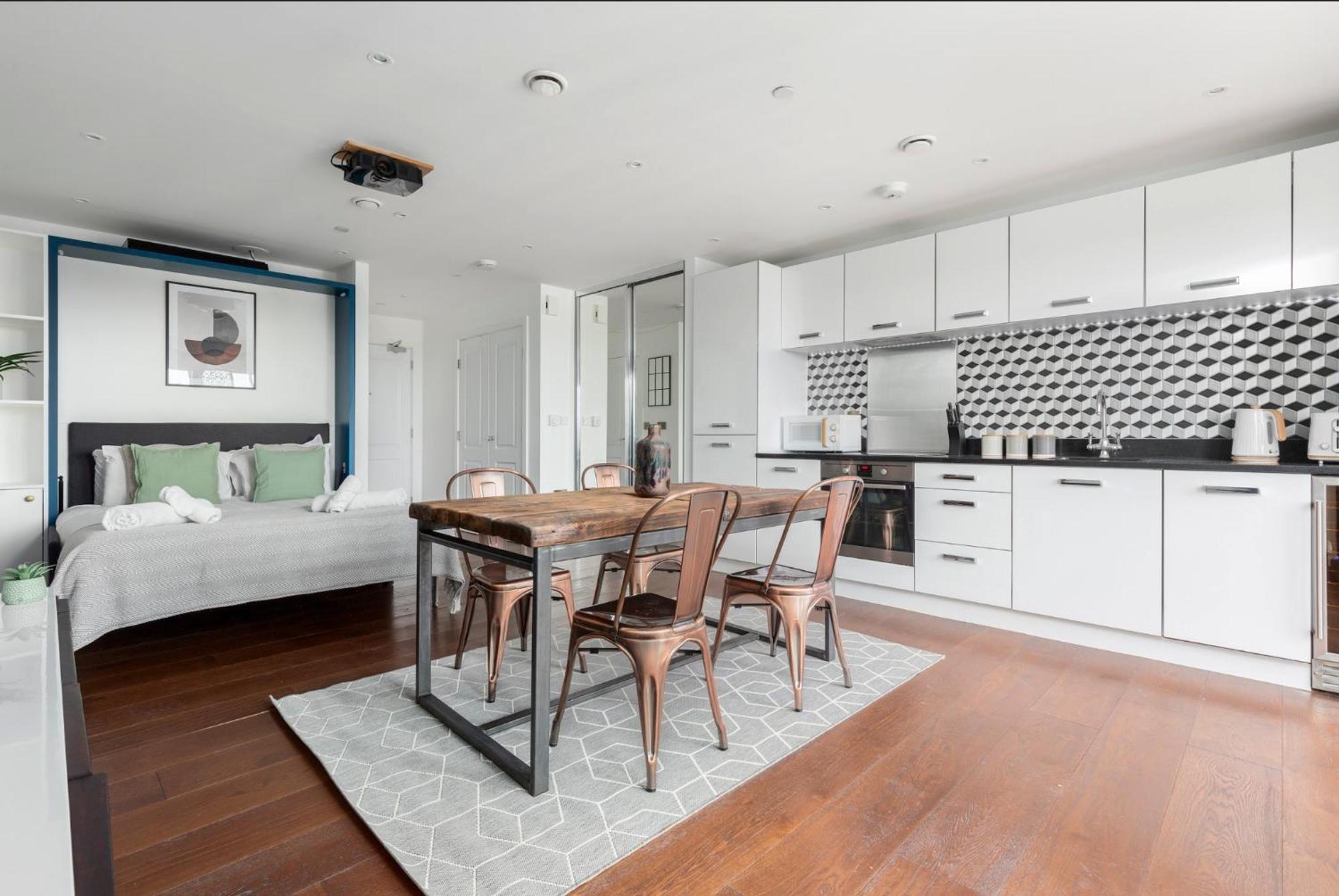 Studio Flat In Hackney