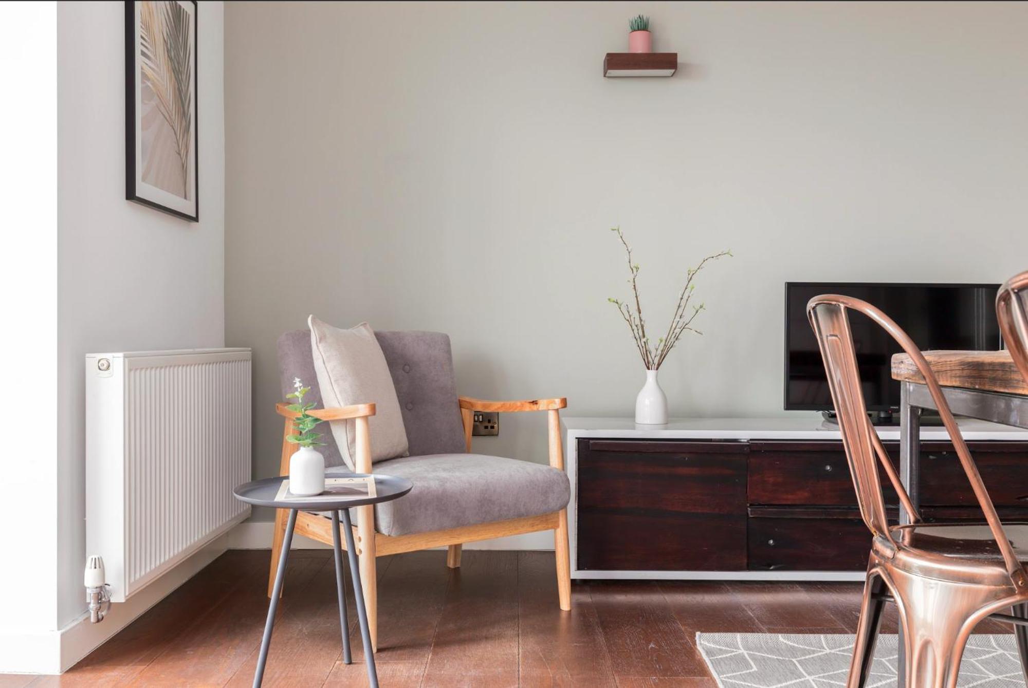 Studio Flat In Hackney *